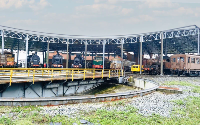 Il Fascino del museo ferroviario di Savigliano: un viaggio nella storia dei treni
